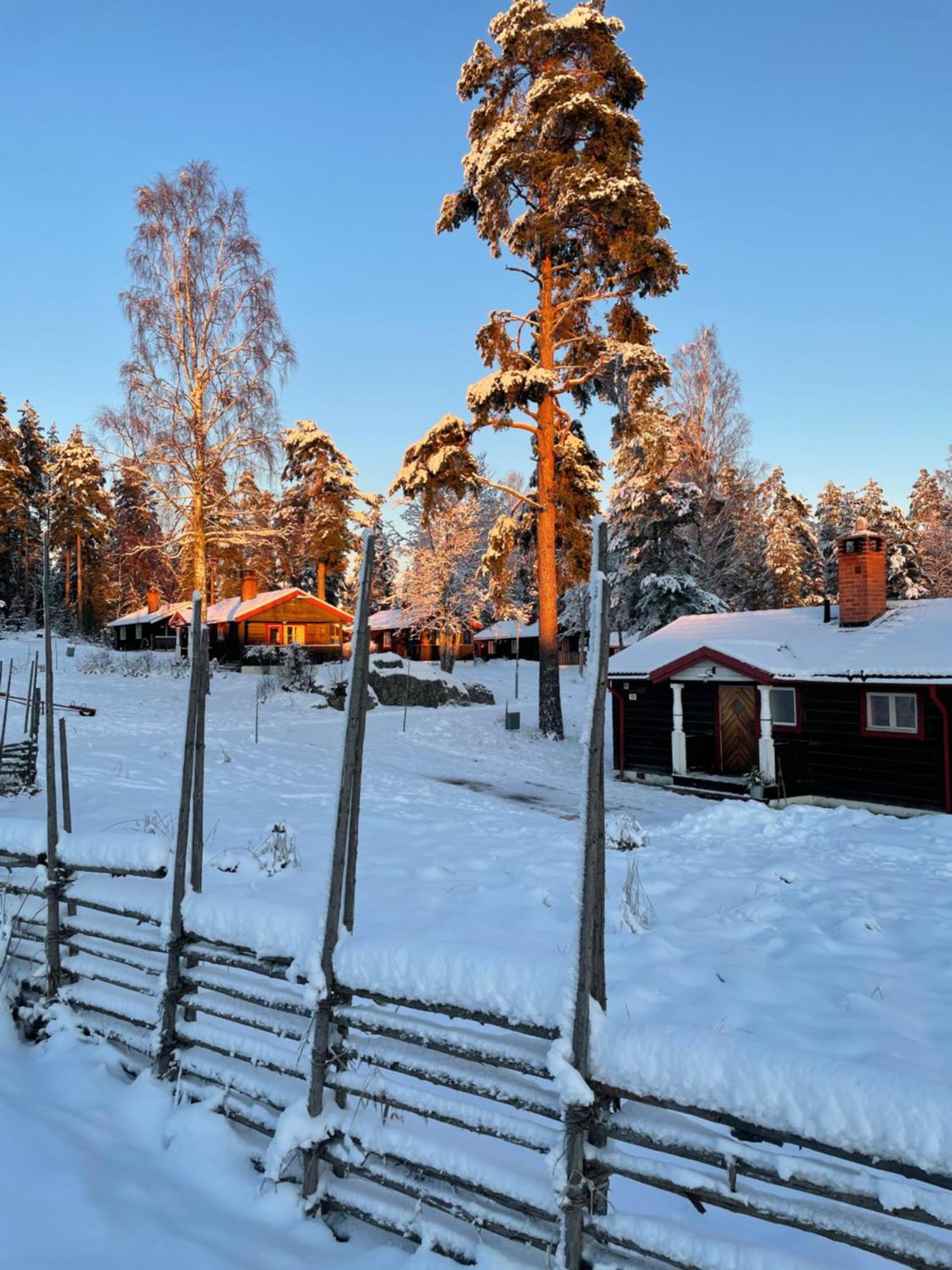 Siljansnaes Stugby Hotel Buitenkant foto